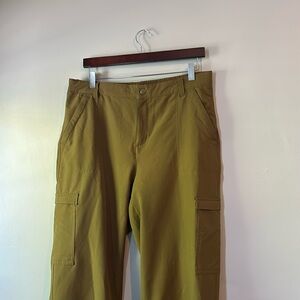High Waisted Cargo Pants Size Large Old Navy .